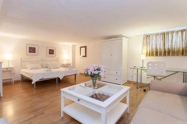 Apartment Tranquilo Y Bonito Apartamento Triana Seville Spain